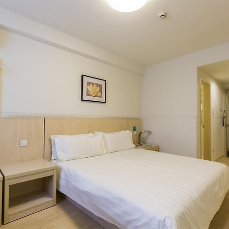Hanting Express Qingdao South Chongqing Road Екстериор снимка