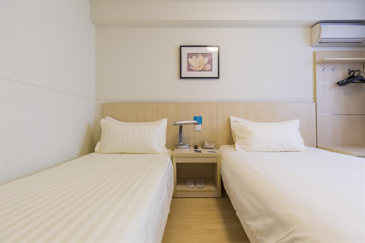 Hanting Express Qingdao South Chongqing Road Екстериор снимка